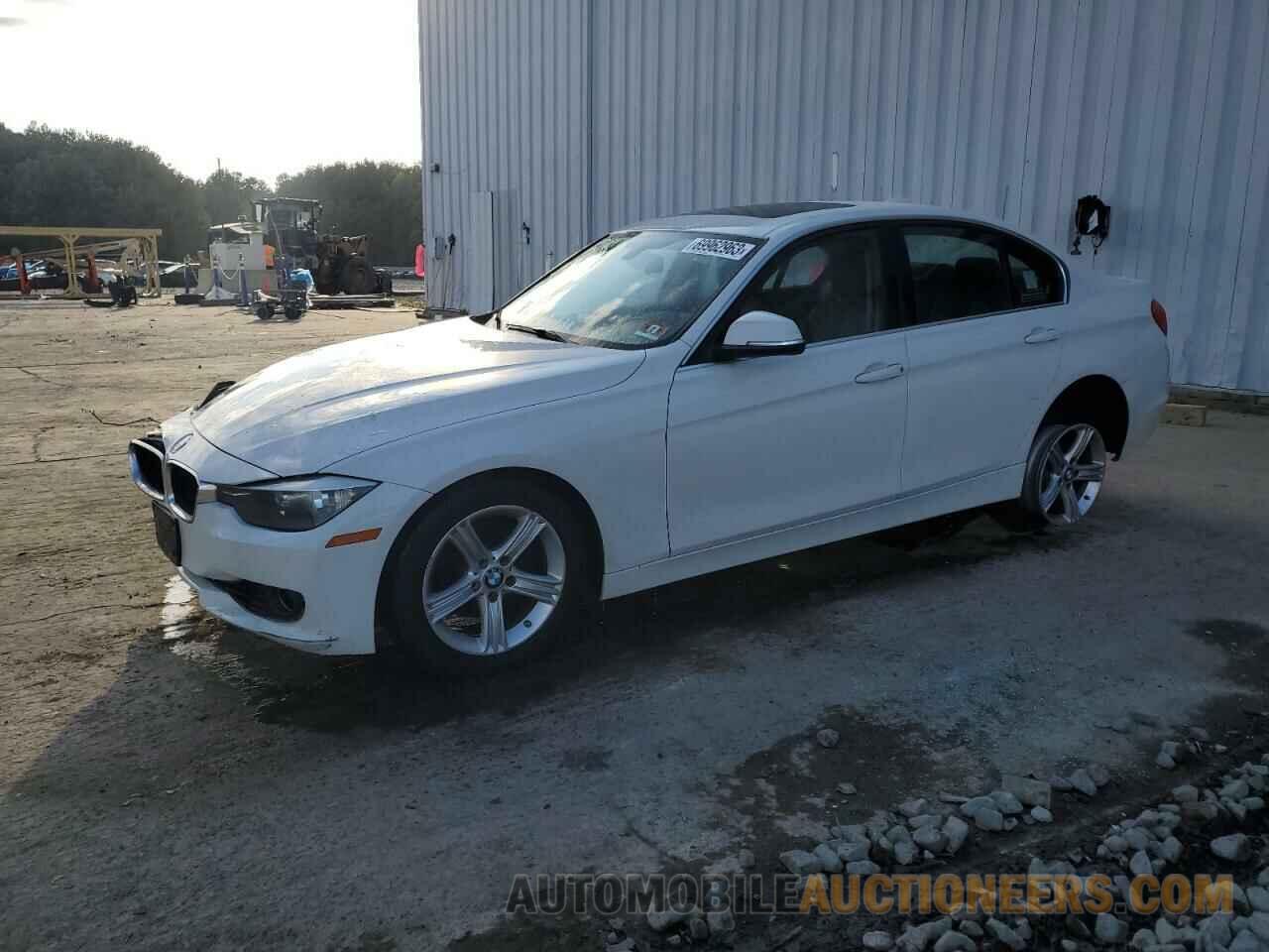 WBA3B5C57FF959376 BMW 3 SERIES 2015