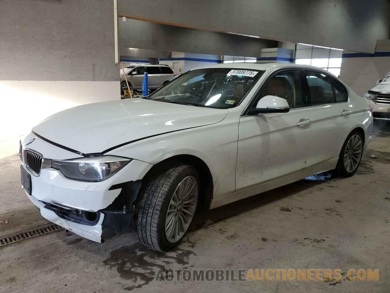 WBA3B5C5XDF592275 BMW 3 SERIES 2013