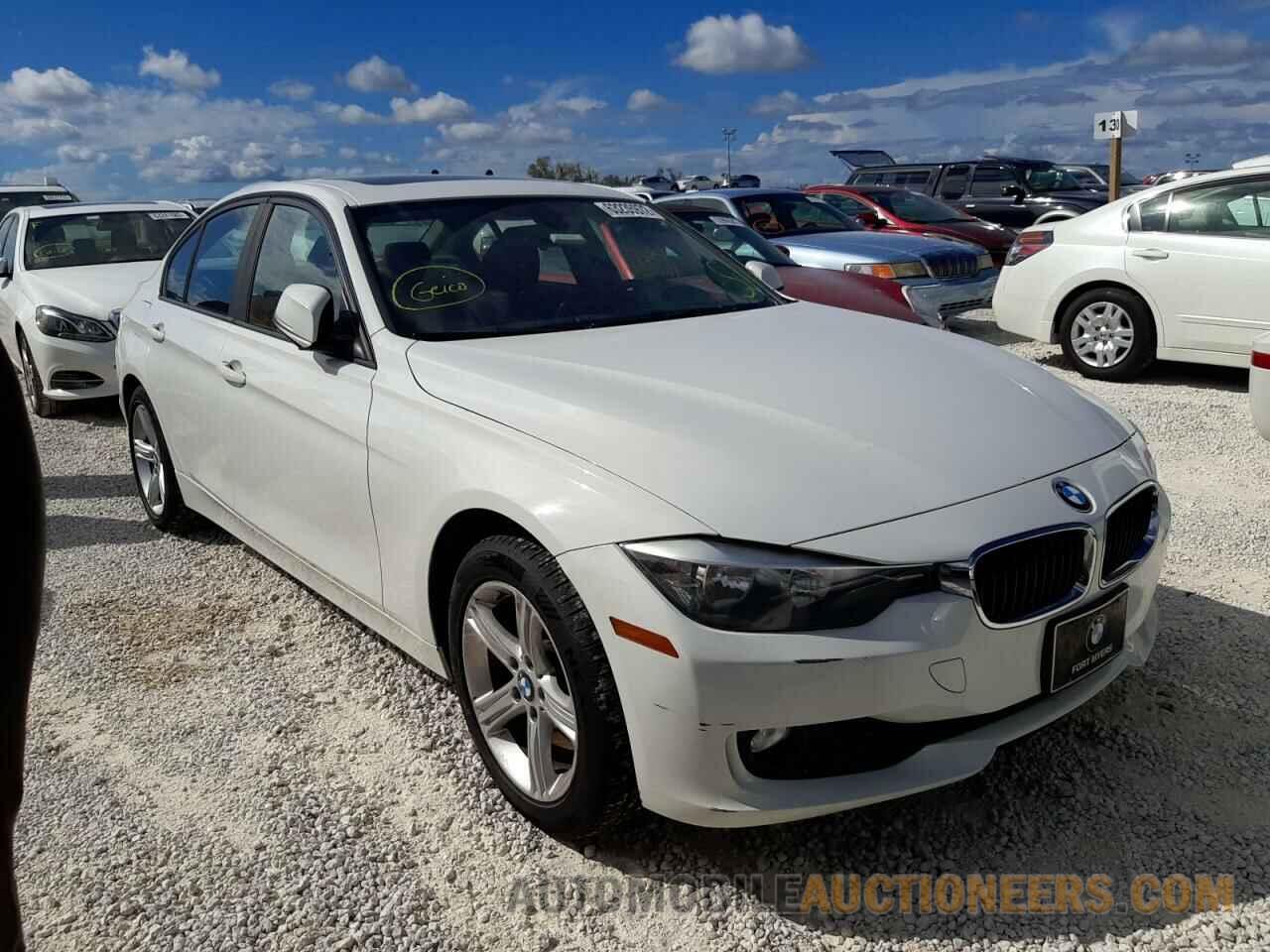 WBA3B5C5XDF598027 BMW 3 SERIES 2013