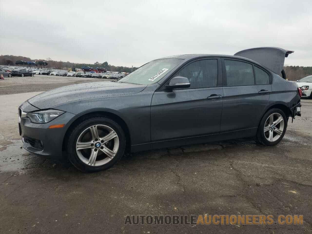 WBA3B5G51DNS05614 BMW 3 SERIES 2013