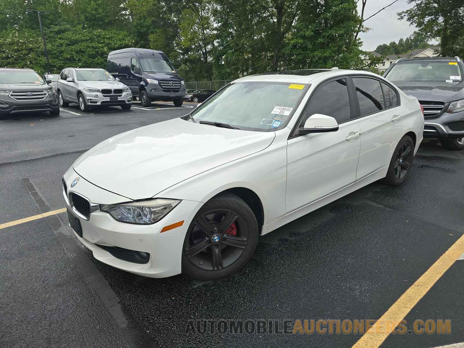 WBA3B5G59FNS19117 BMW 3 Series 2015