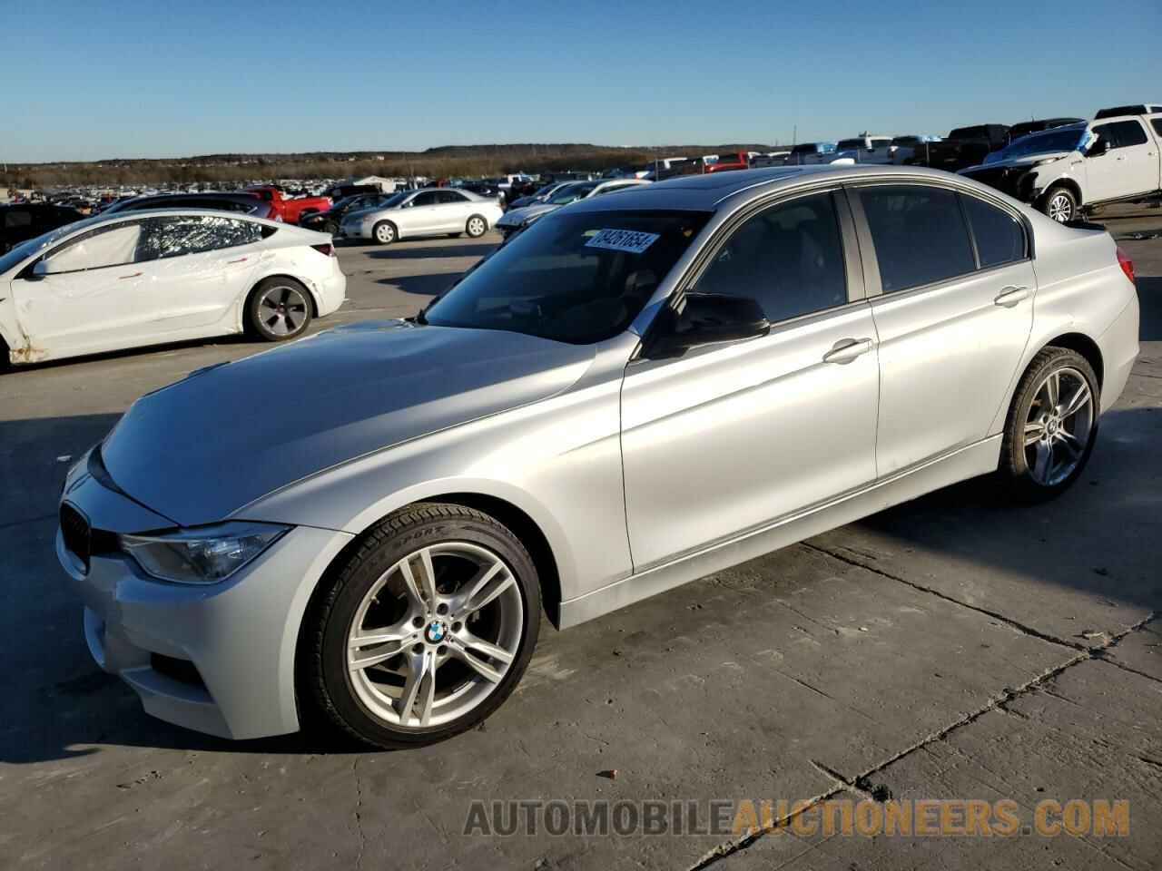 WBA3B5G5XDNS01187 BMW 3 SERIES 2013