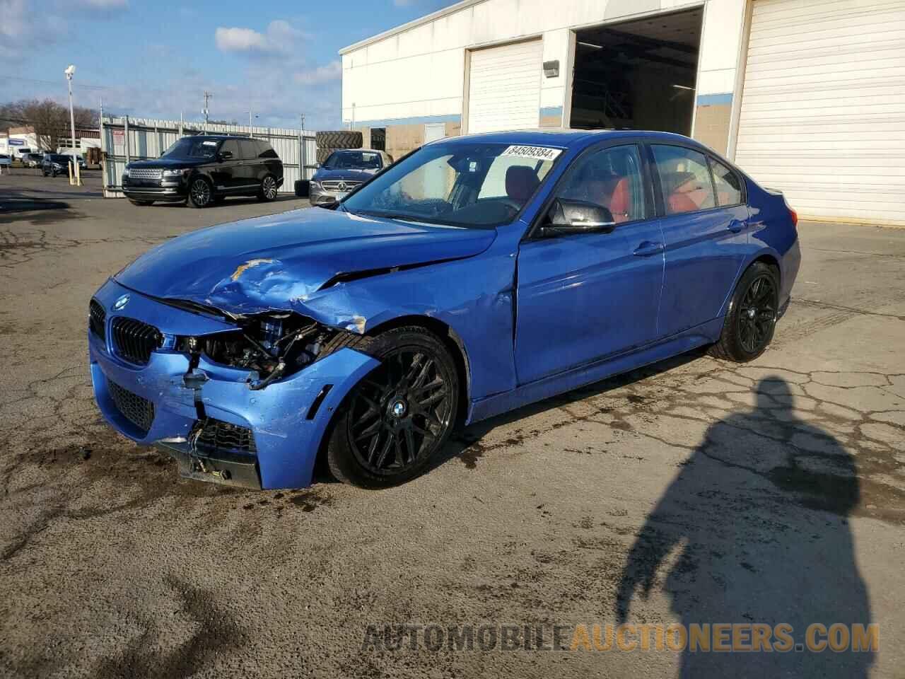 WBA3B9C51DF586940 BMW 3 SERIES 2013