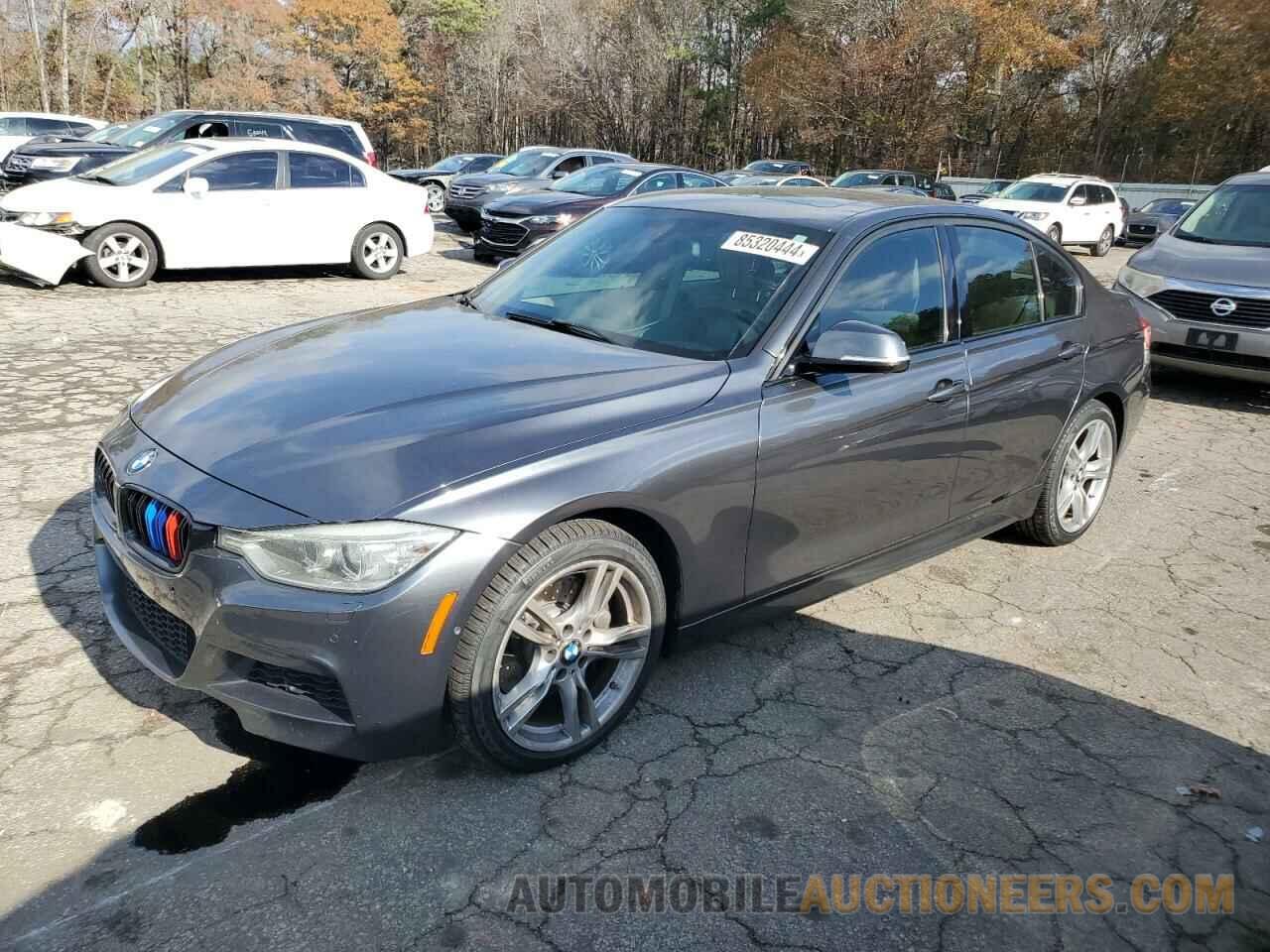 WBA3B9C59DF586796 BMW 3 SERIES 2013