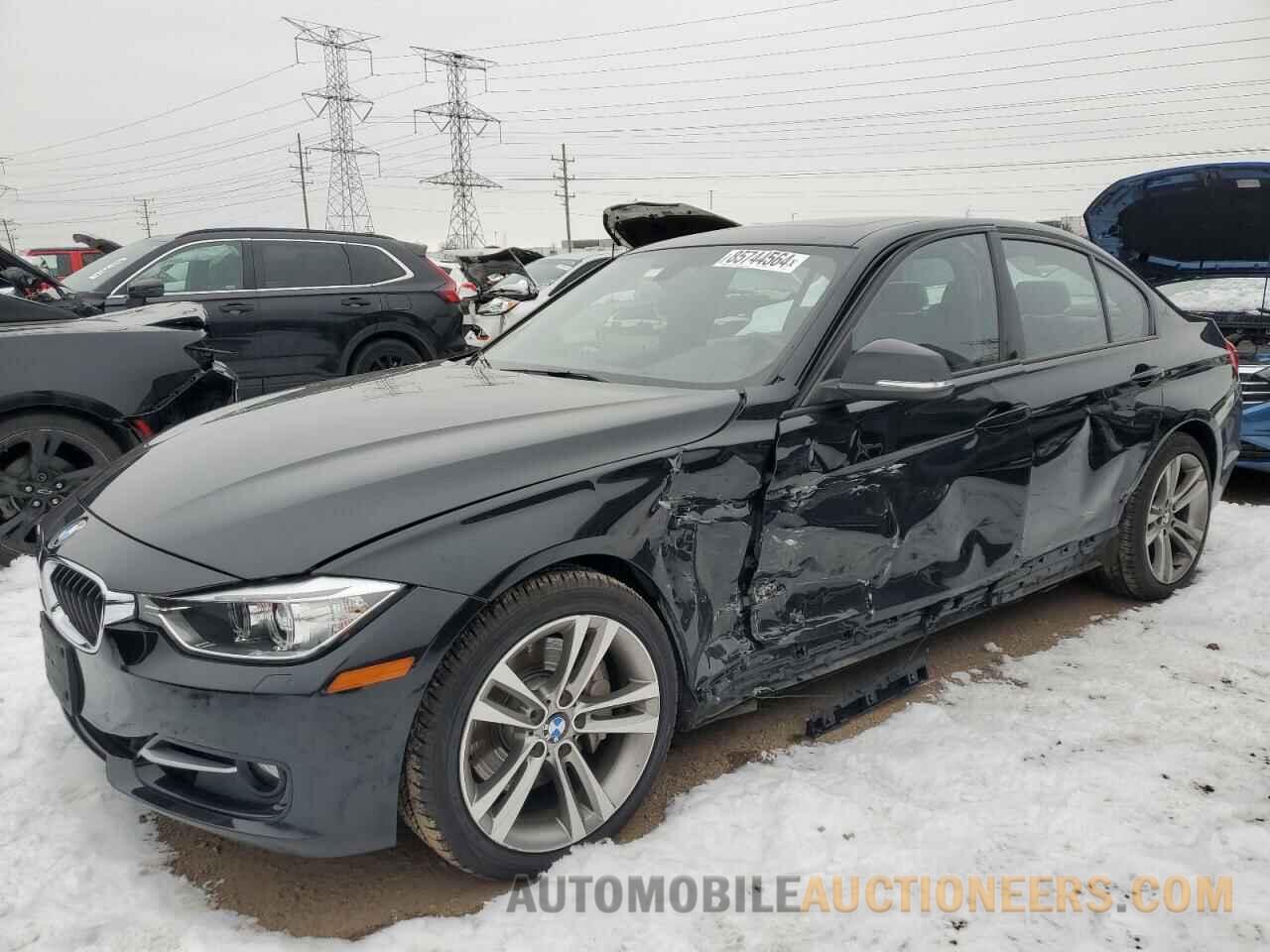 WBA3B9C59DF587804 BMW 3 SERIES 2013