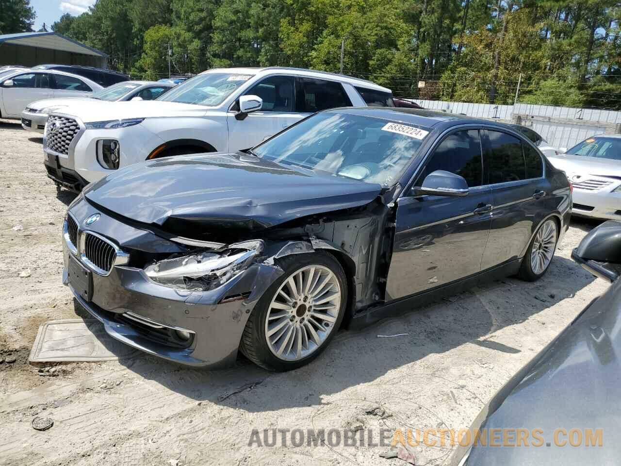 WBA3B9C59DJ437446 BMW 3 SERIES 2013