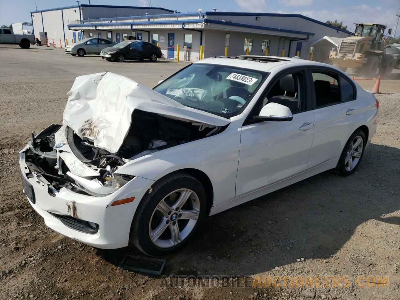 WBA3C1C51FP852887 BMW 3 SERIES 2015