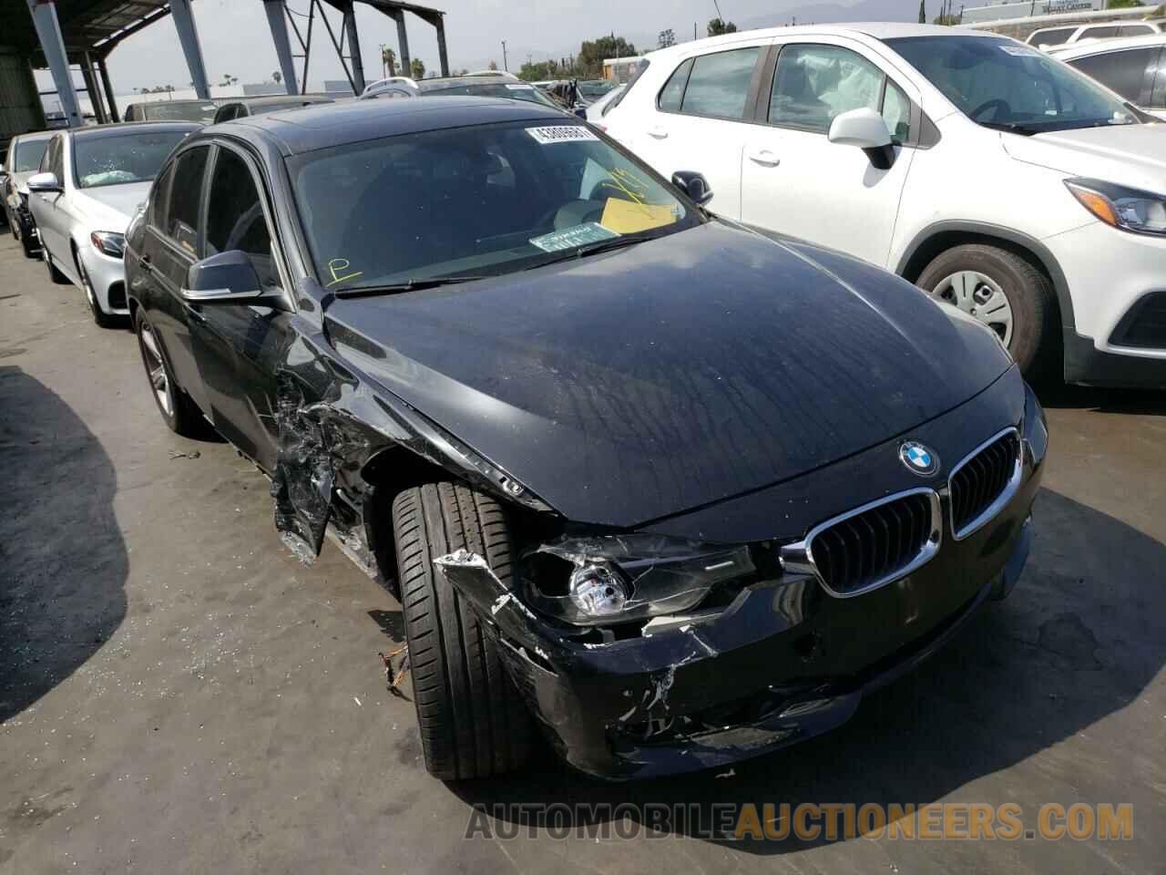 WBA3C1C52EK117587 BMW 3 SERIES 2014