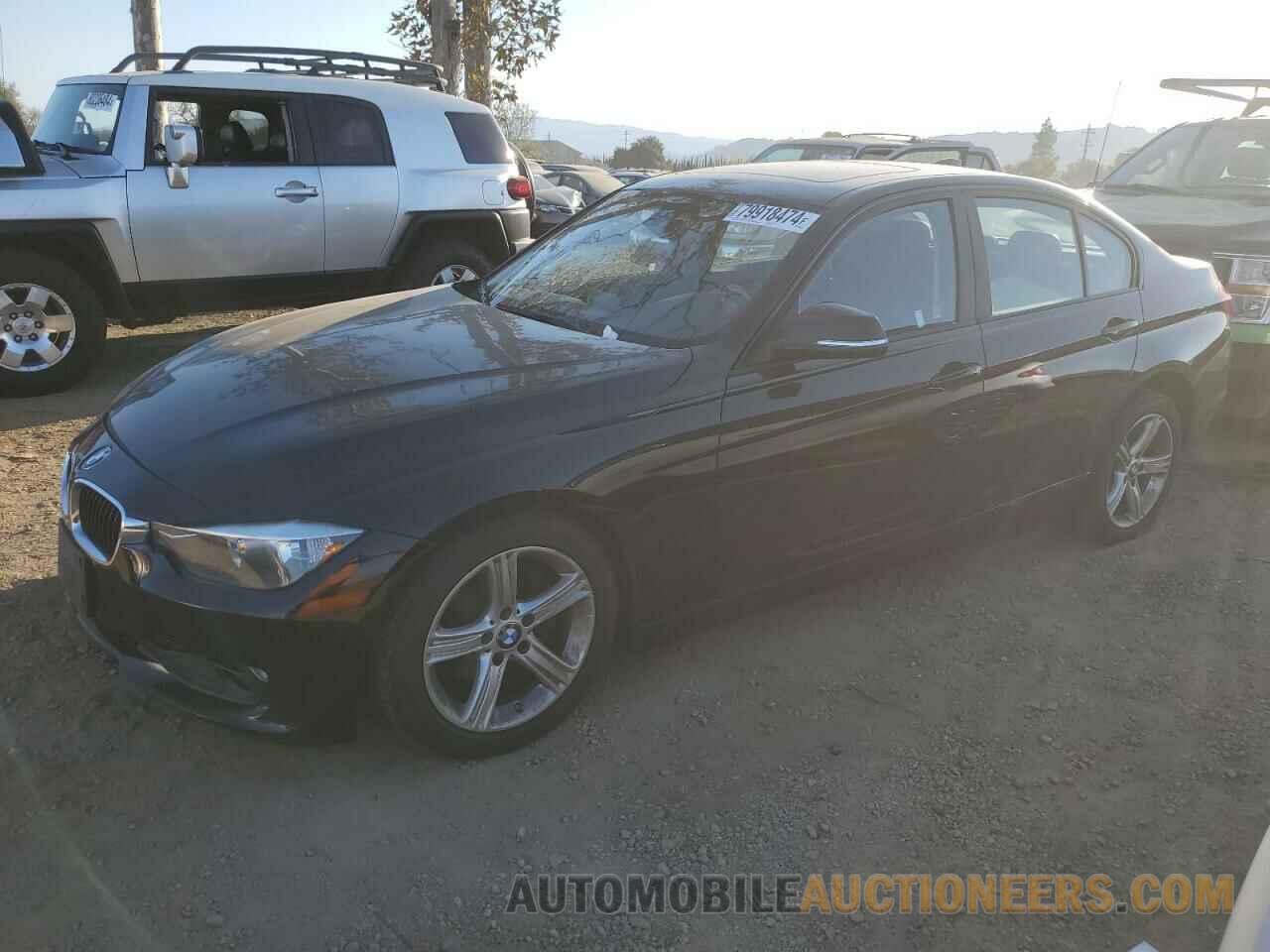 WBA3C1C53CF430640 BMW 3 SERIES 2012