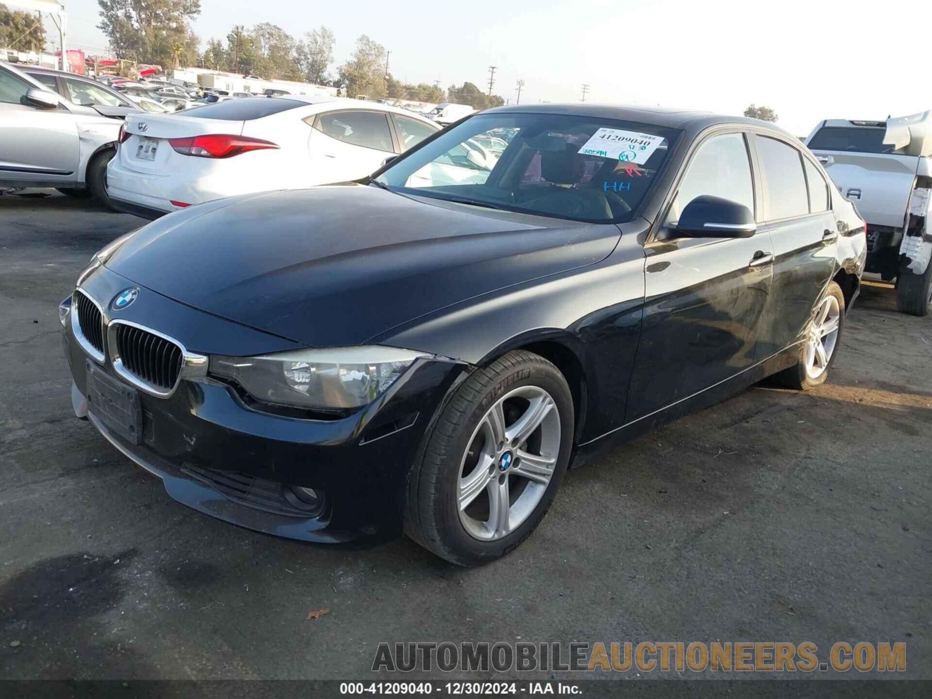 WBA3C1C54CF431716 BMW 328I 2012