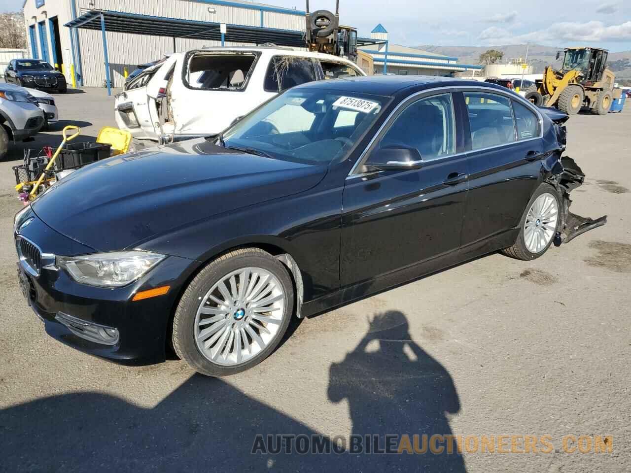 WBA3C1C54DF441924 BMW 3 SERIES 2013