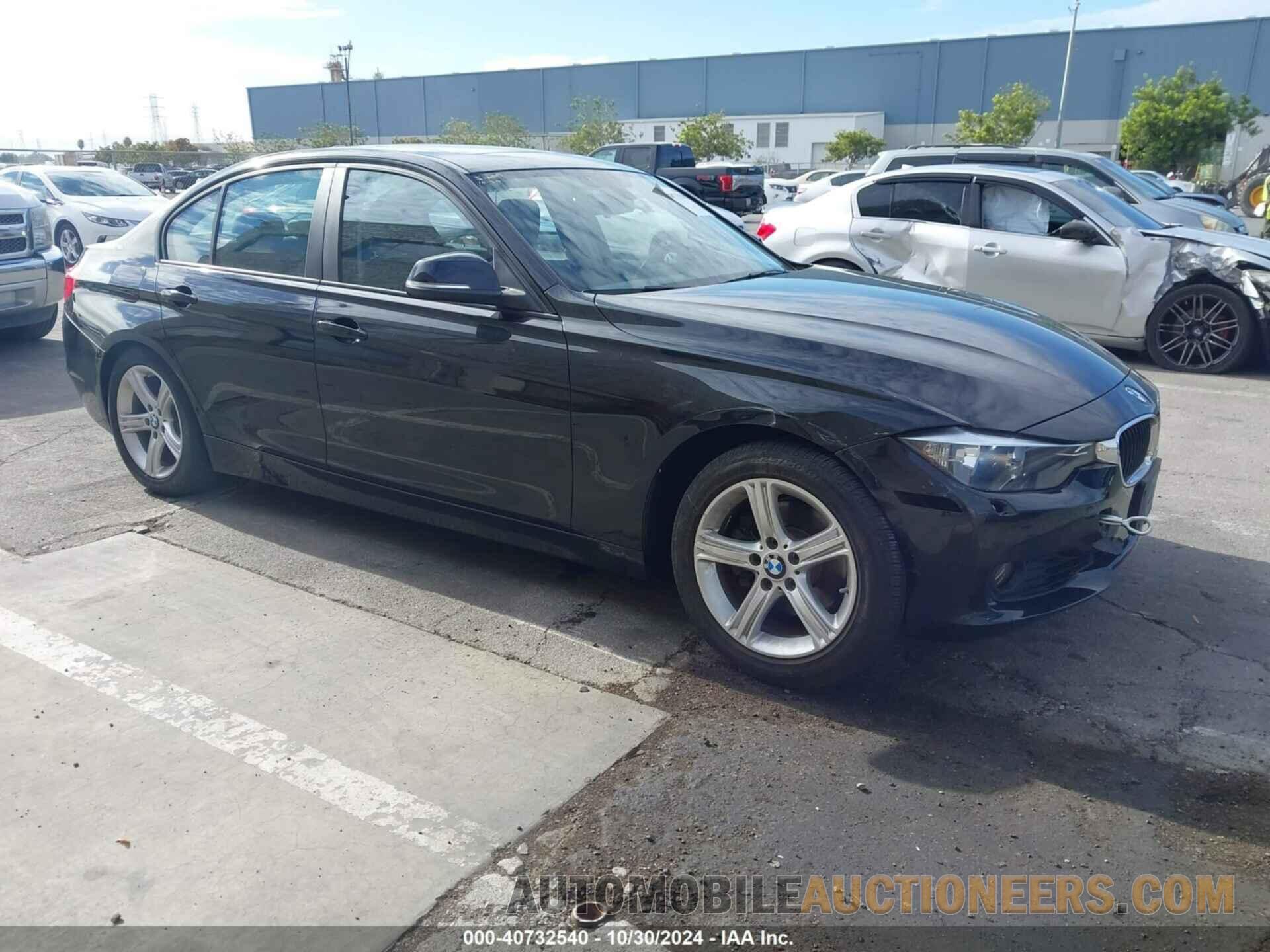 WBA3C1C57DF436085 BMW 328I 2013