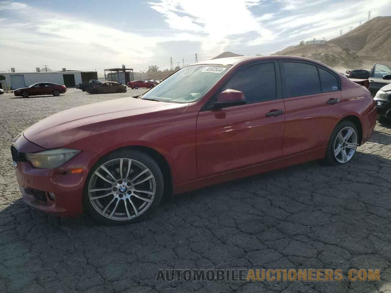 WBA3C1C57DF441240 BMW 3 SERIES 2013