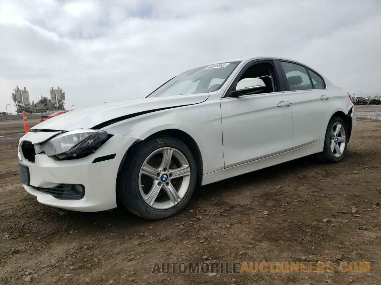 WBA3C1C58FP852398 BMW 3 SERIES 2015