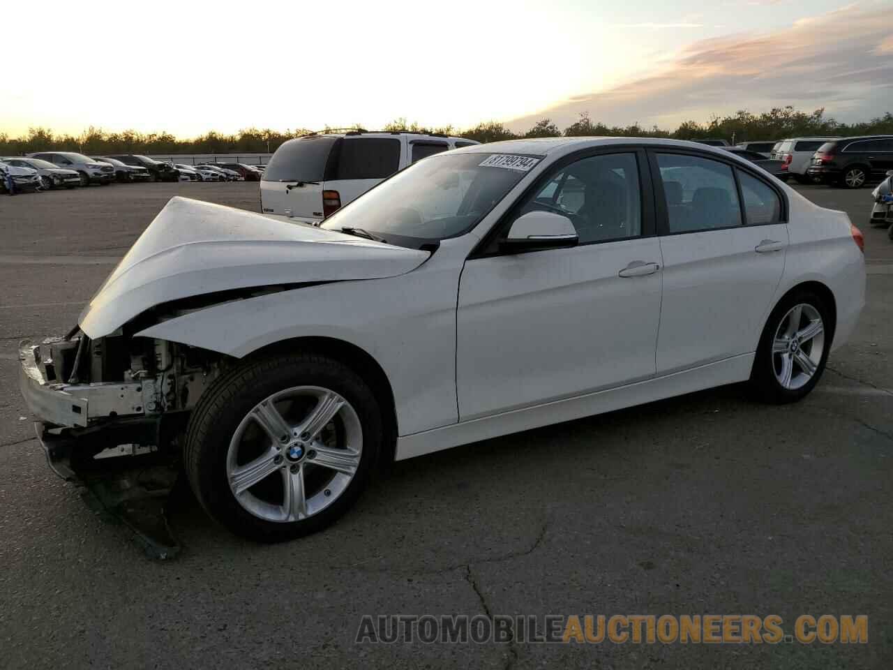 WBA3C1G54ENR50008 BMW 3 SERIES 2014