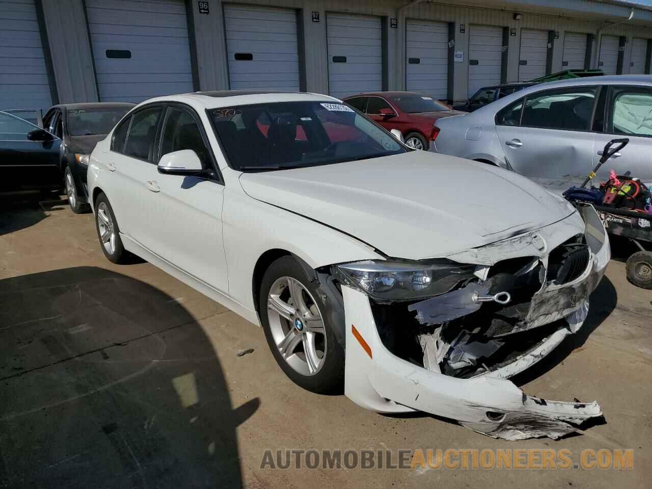 WBA3C3C58DF980218 BMW 3 SERIES 2013