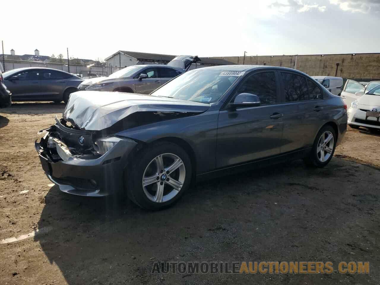 WBA3C3C58DF981661 BMW 3 SERIES 2013