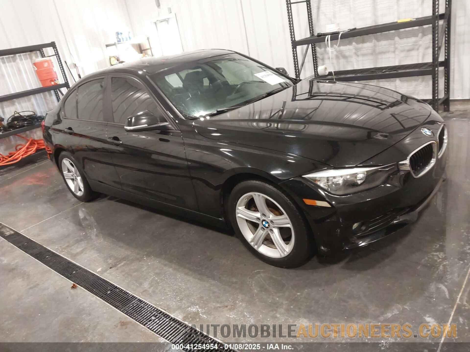 WBA3C3G55FNT53639 BMW 320I 2015