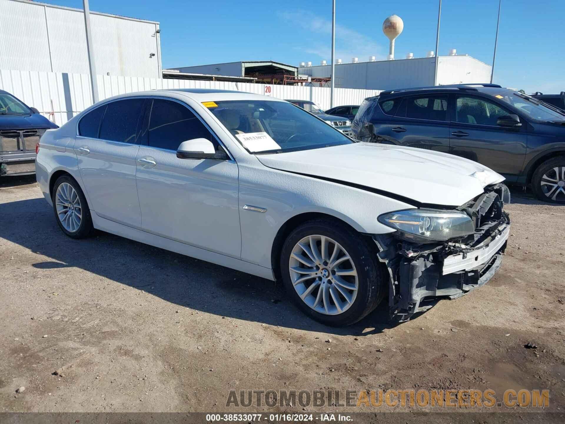 WBA5A5C50FD520995 BMW 528I 2015