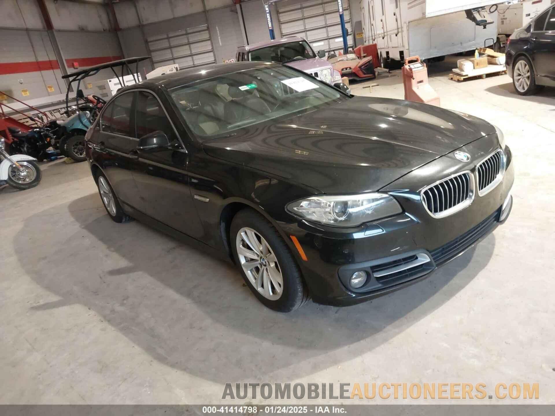 WBA5A5C51FD518303 BMW 528I 2015