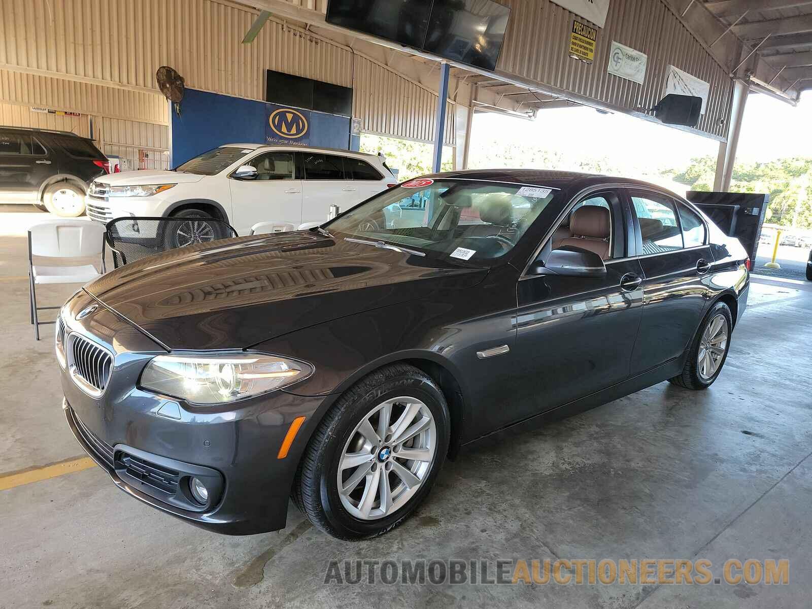 WBA5A5C52FD513532 BMW 5 Series 2015