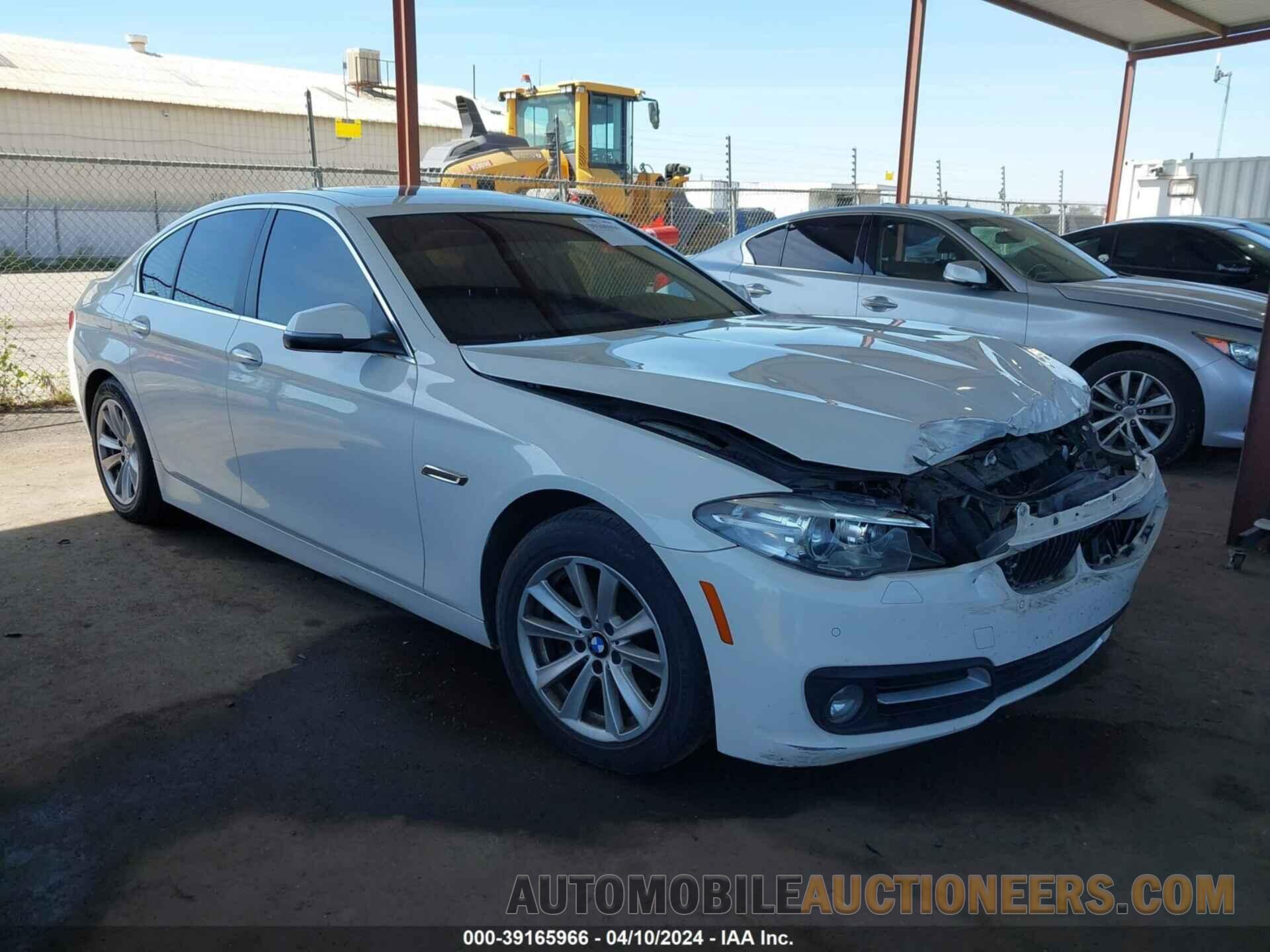 WBA5A5C53FD524555 BMW 528I 2015