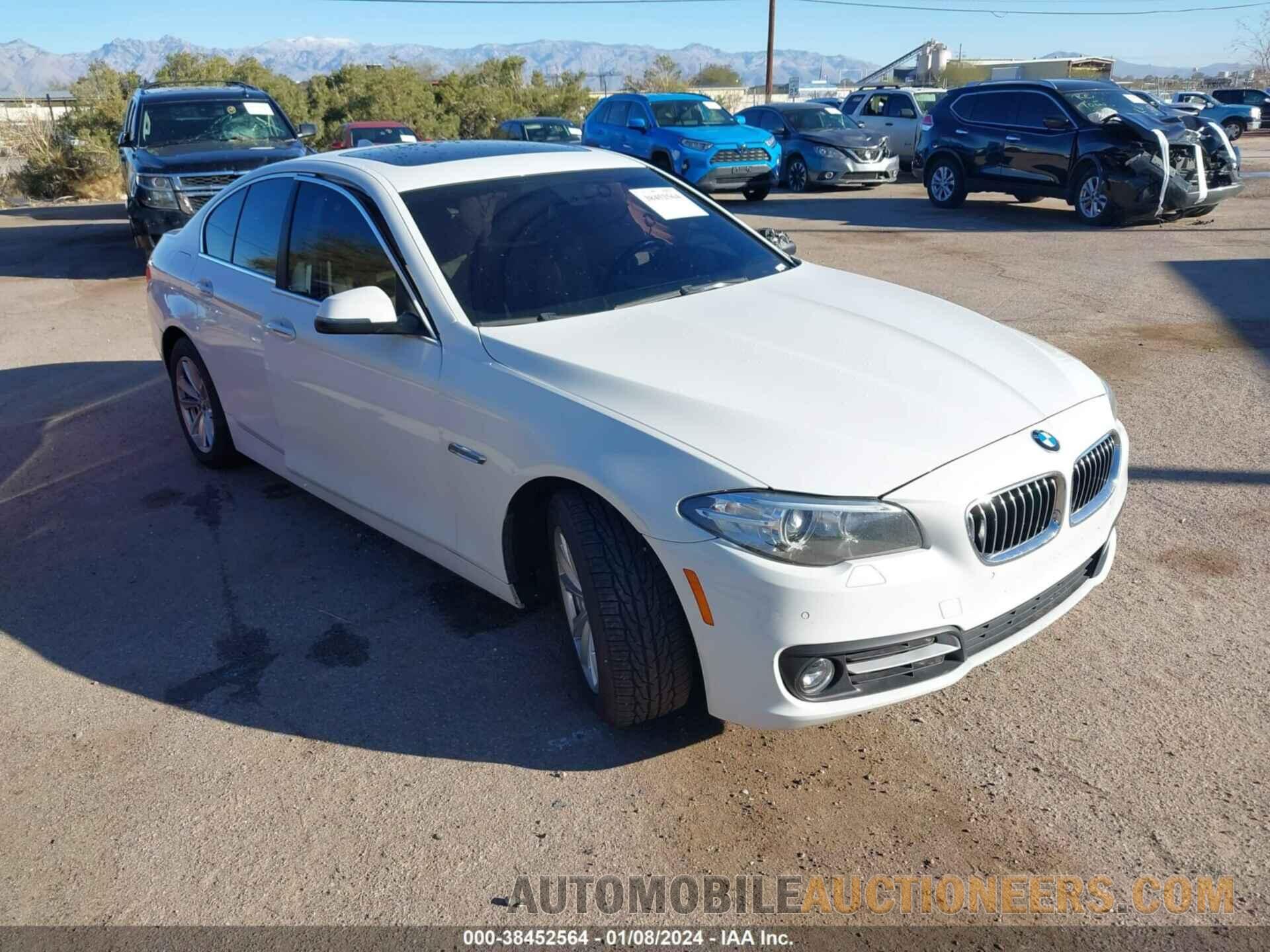 WBA5A5C55FD513945 BMW 528I 2015