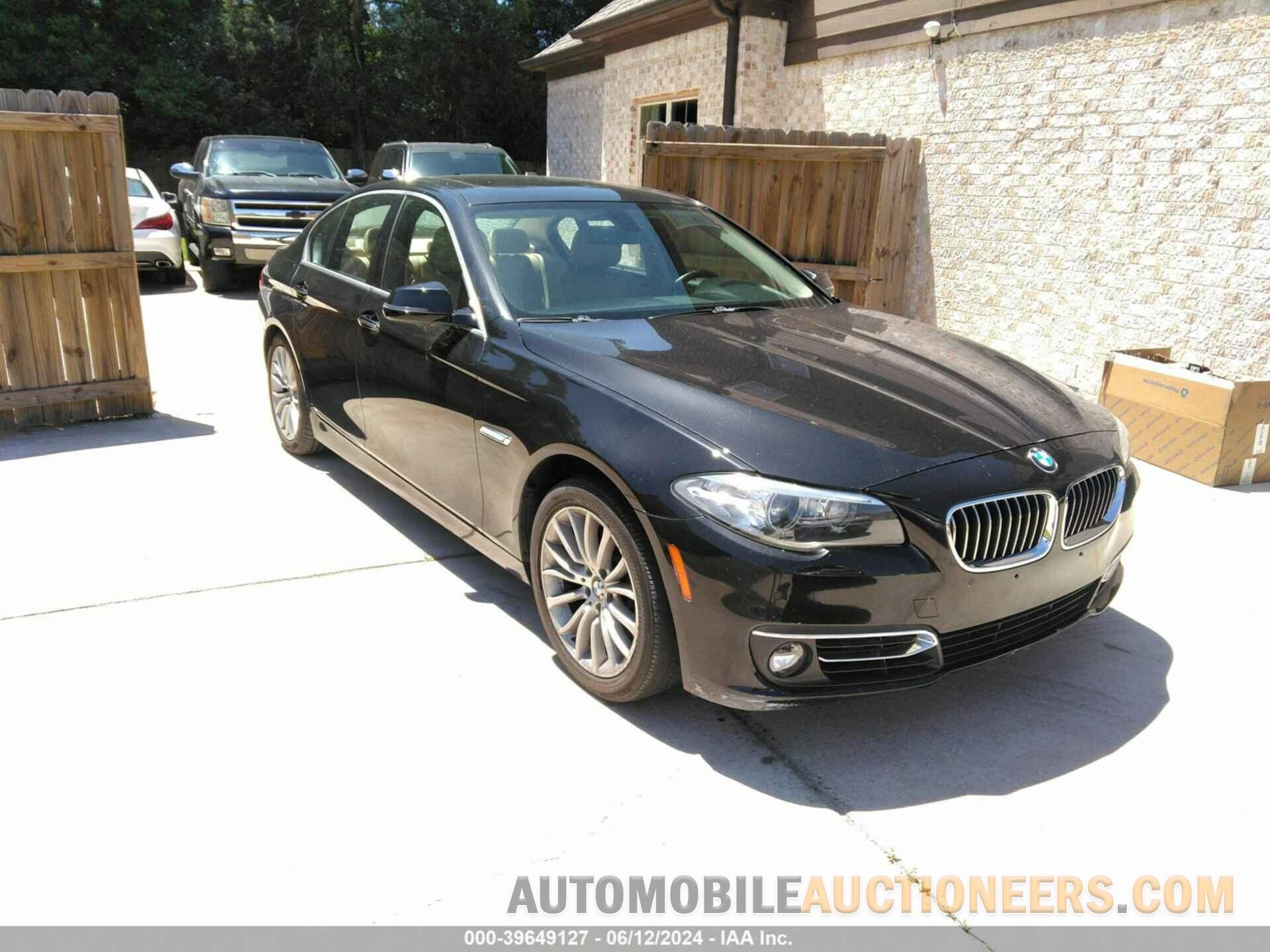 WBA5A5C55FD517414 BMW 528I 2015