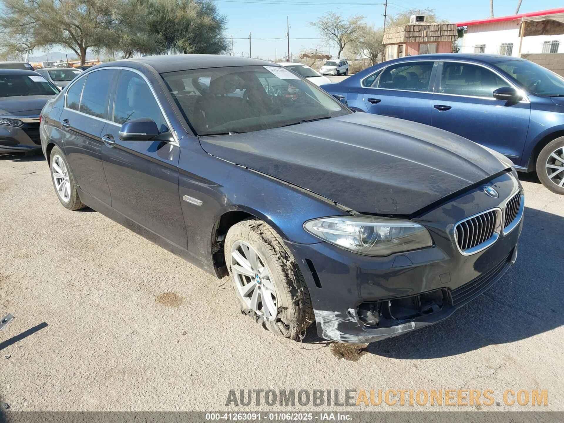 WBA5A5C56FD512562 BMW 528I 2015