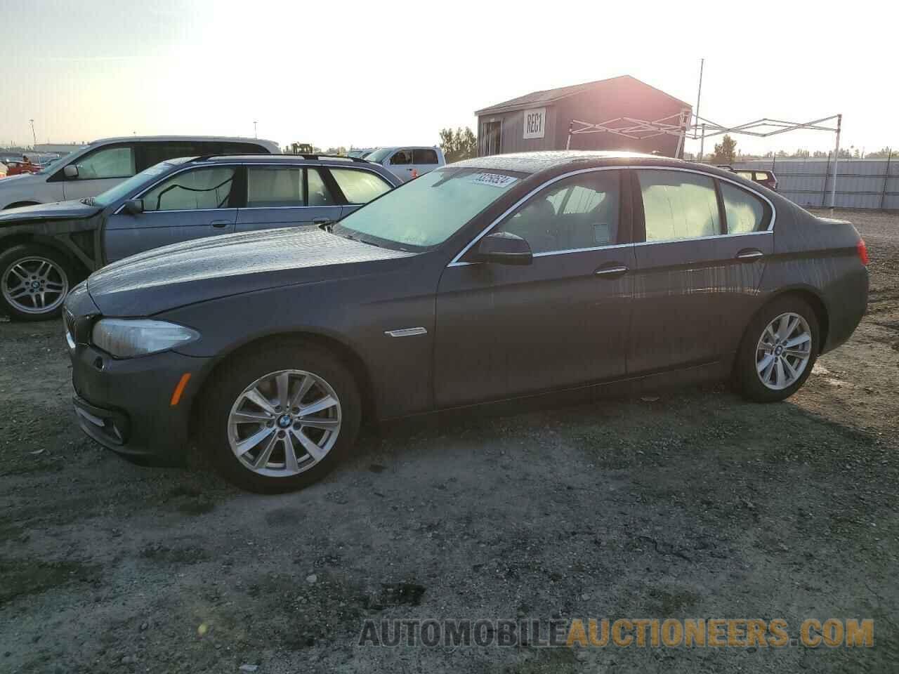 WBA5A5C56FD518605 BMW 5 SERIES 2015