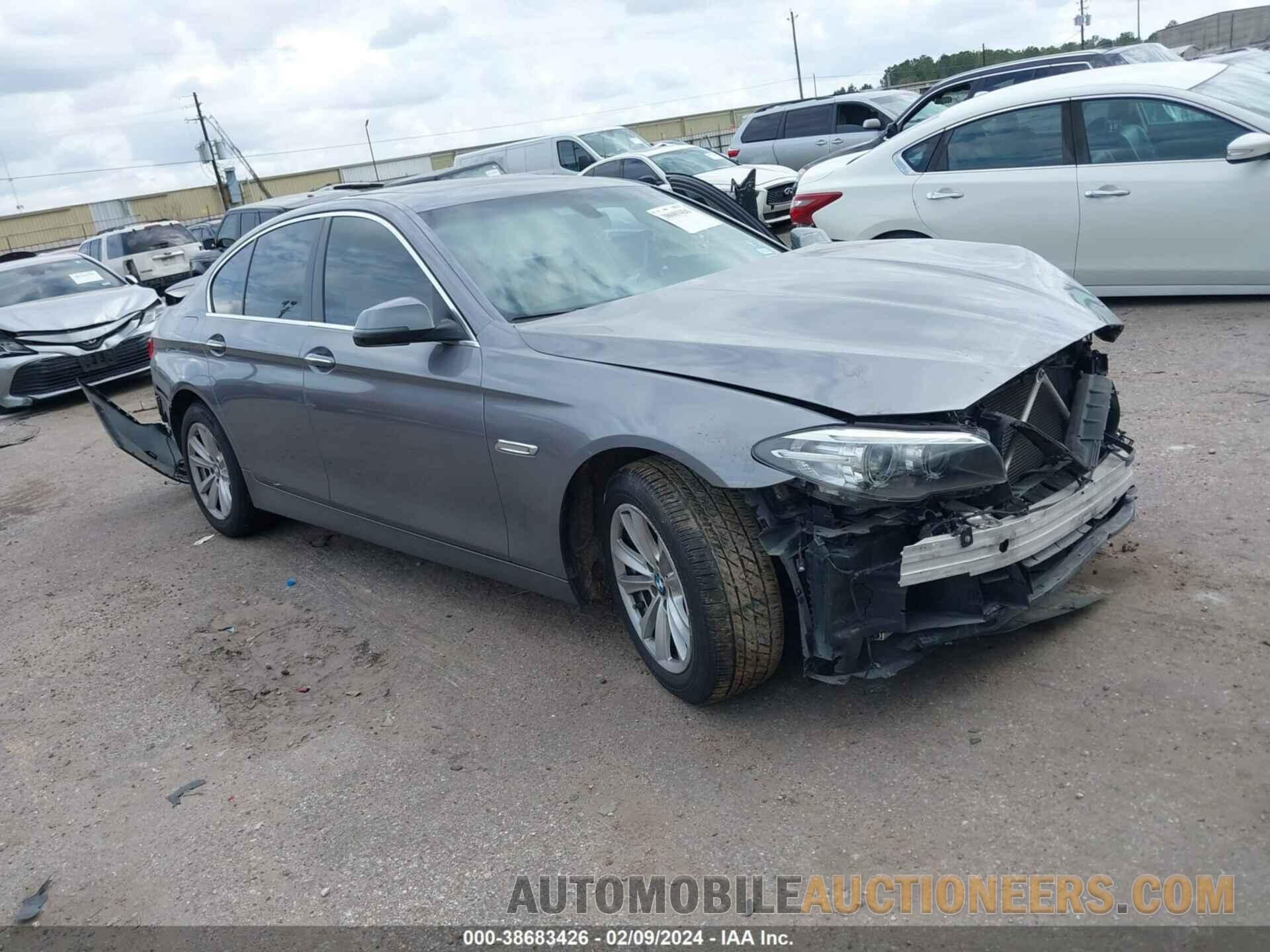 WBA5A5C56FD520564 BMW 528I 2015