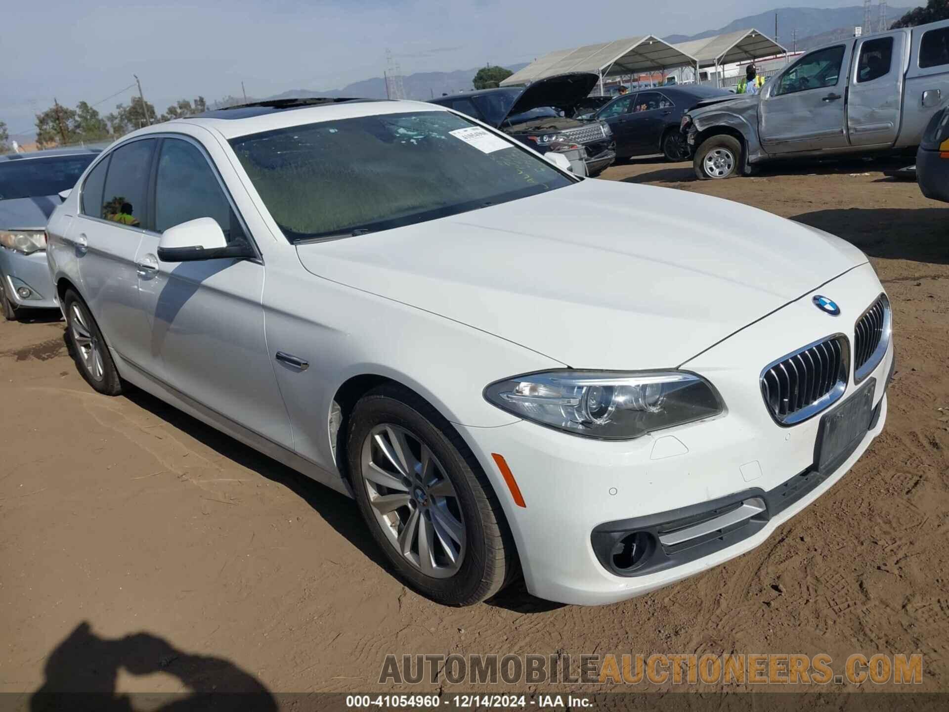 WBA5A5C56FD523559 BMW 528I 2015