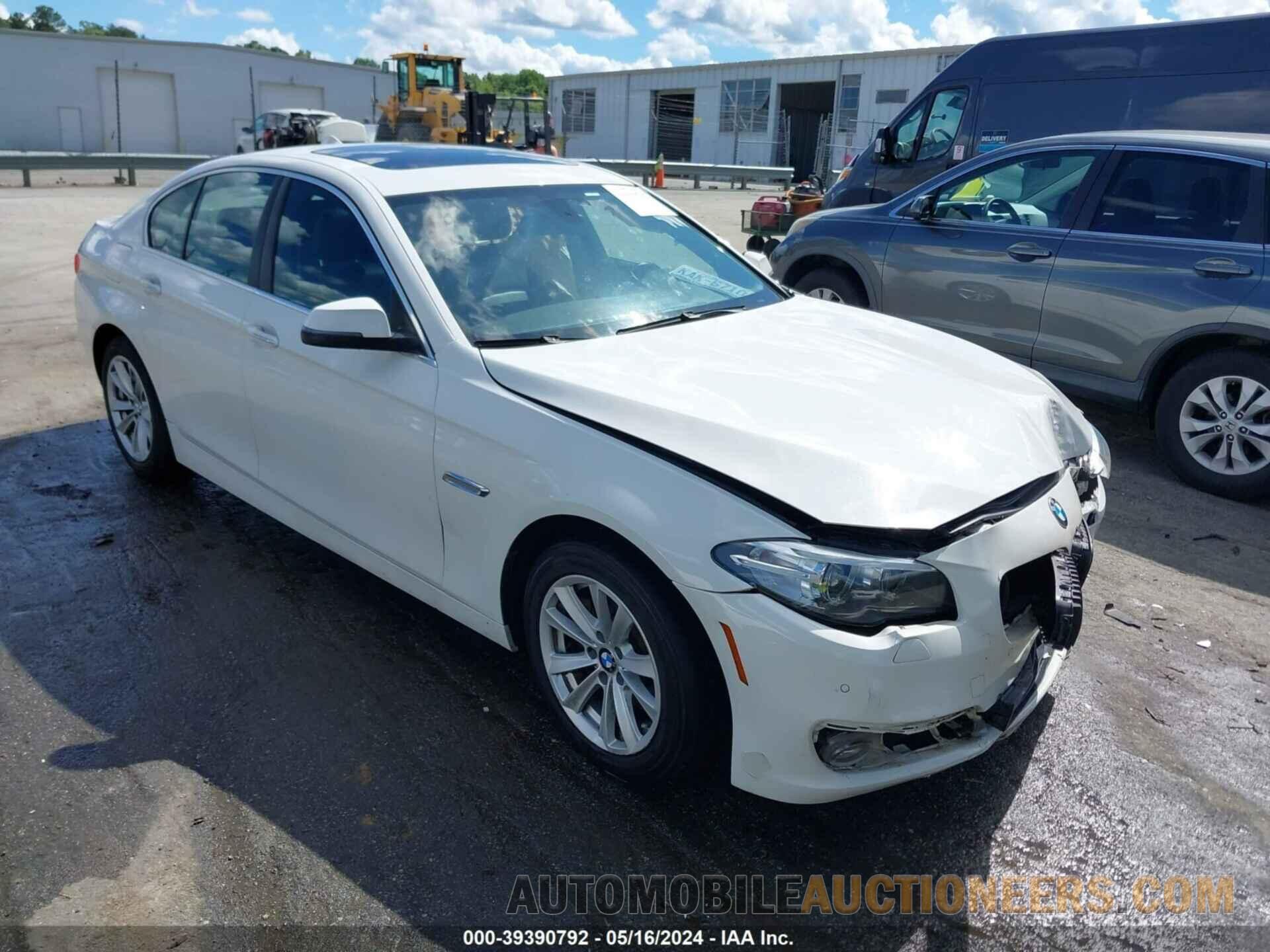 WBA5A5C57FD512585 BMW 528I 2015