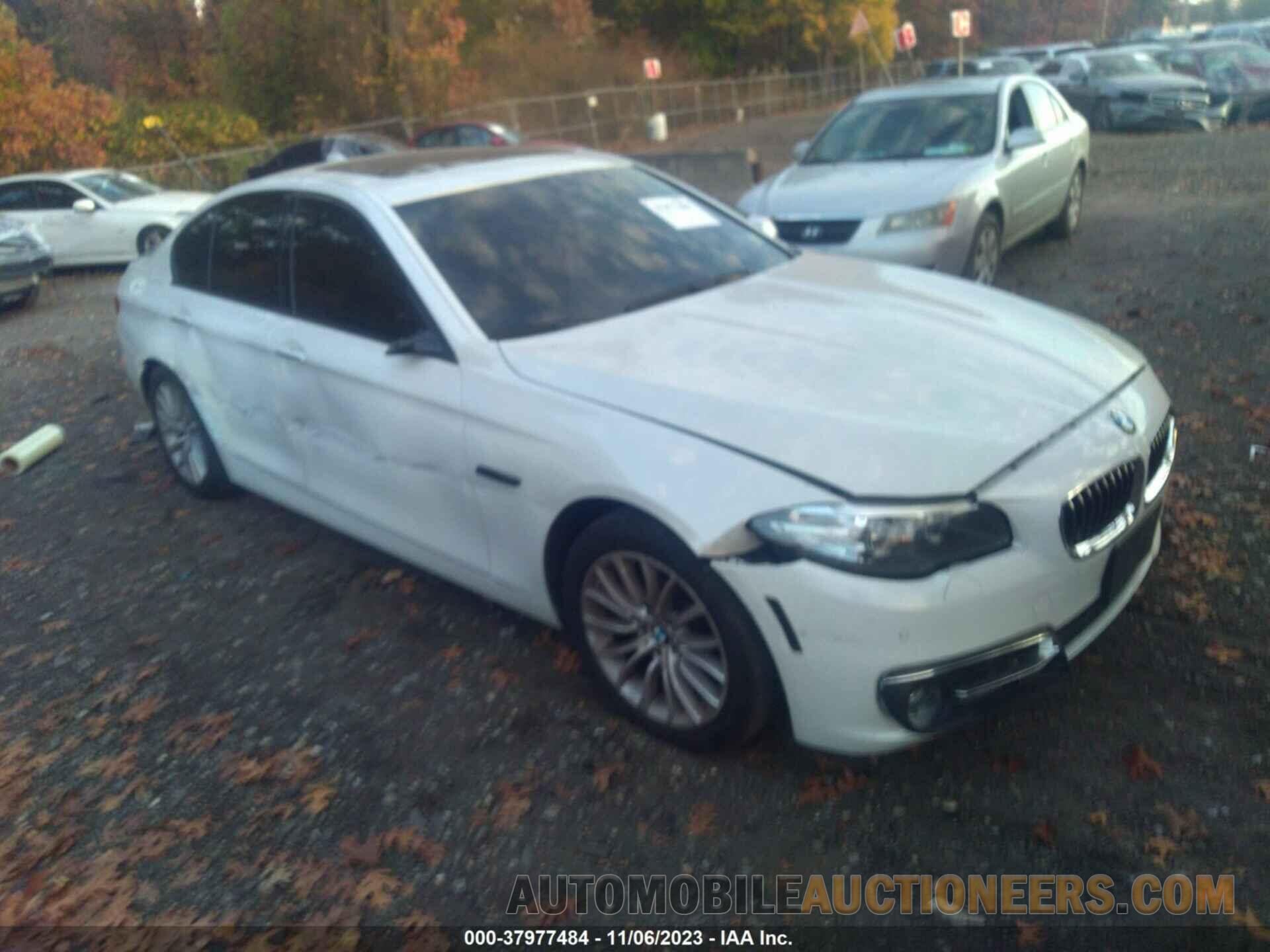 WBA5A5C58FD518203 BMW 528I 2015