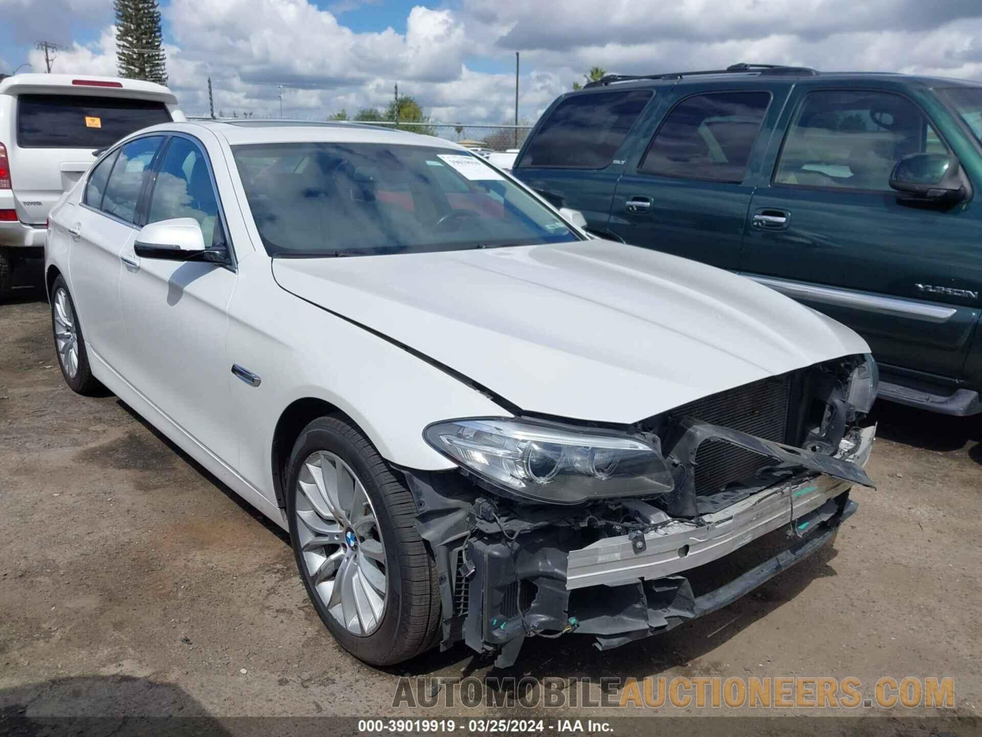 WBA5A5C59FD521269 BMW 528I 2015