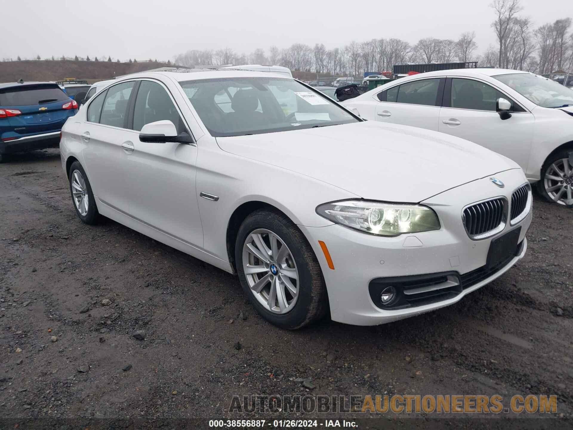 WBA5A7C50FD628531 BMW 528I 2015