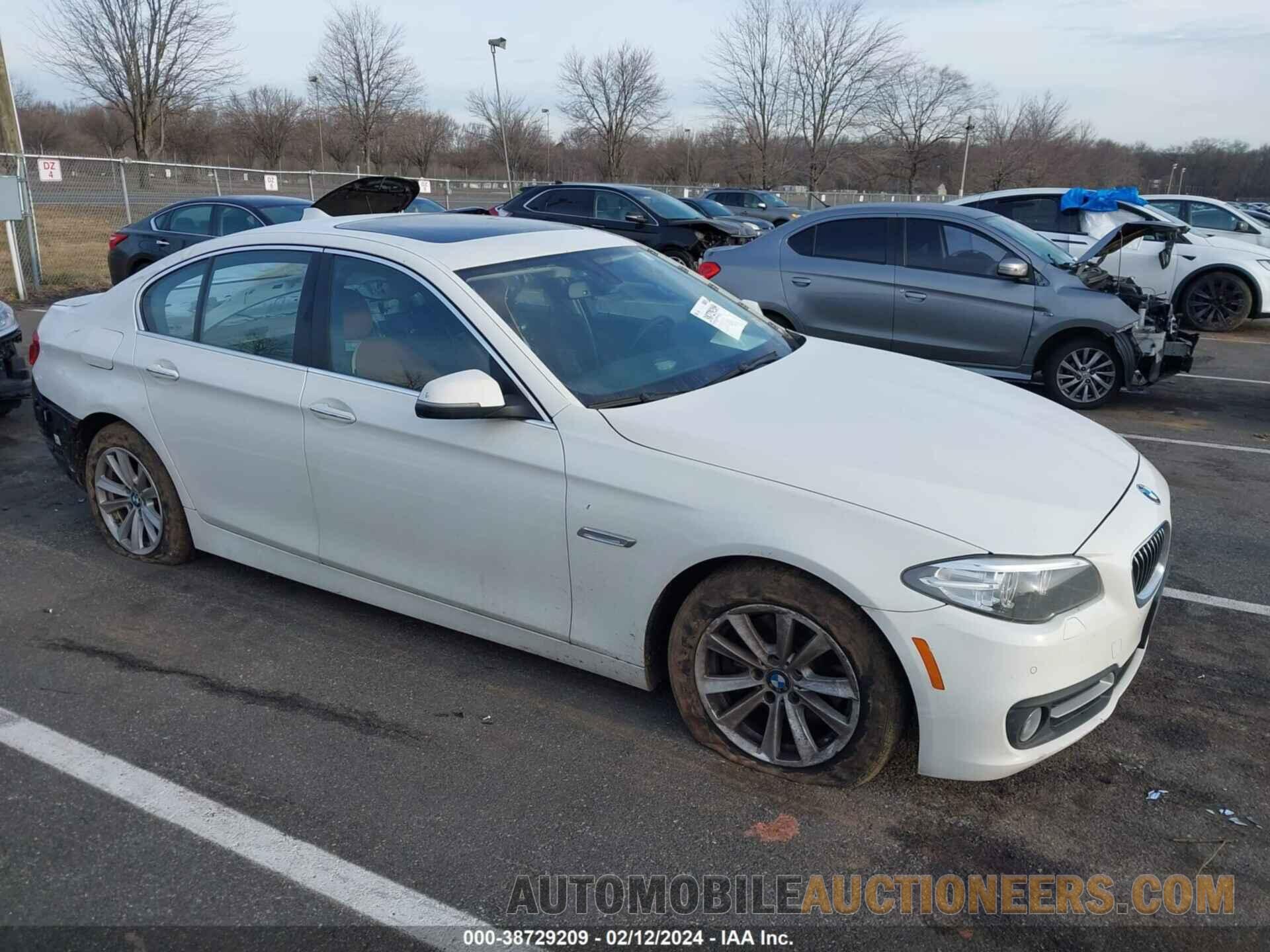 WBA5A7C50FD628934 BMW 528I 2015