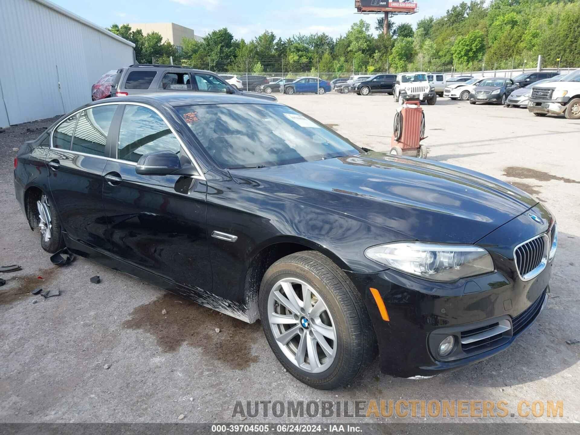 WBA5A7C51FD626478 BMW 528I 2015