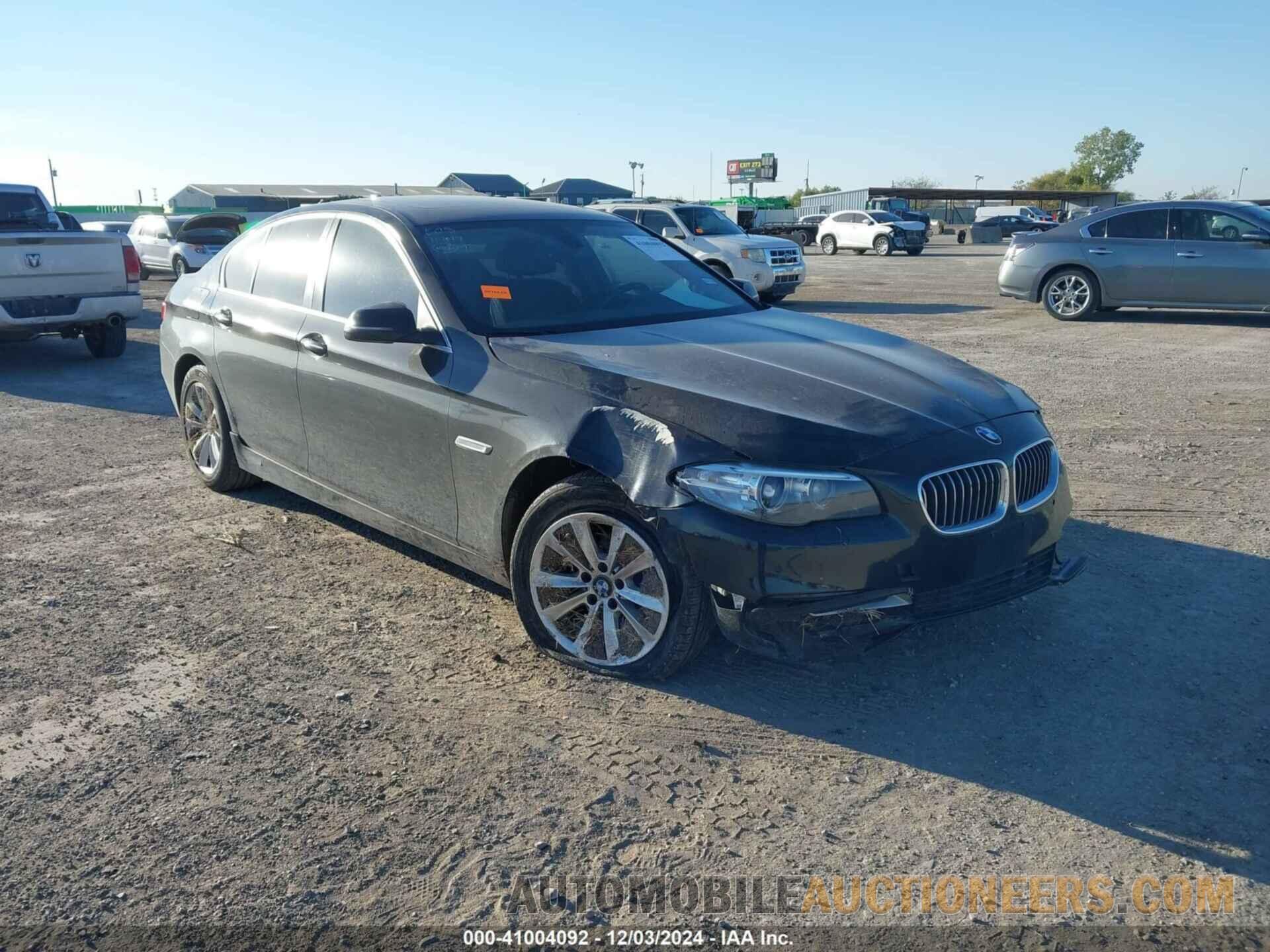 WBA5A7C52FD624898 BMW 528I 2015