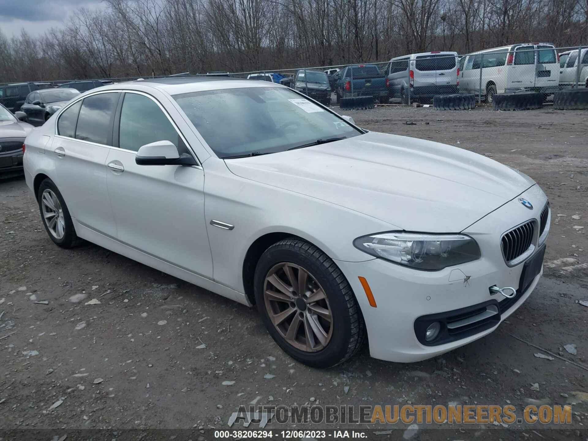 WBA5A7C52FD625534 BMW 528I 2015