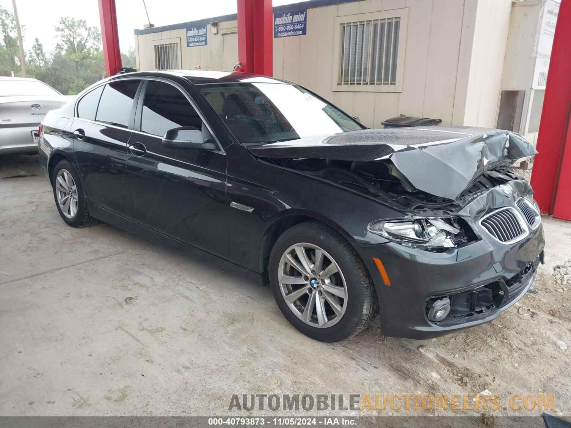 WBA5A7C53FD628684 BMW 528I 2015