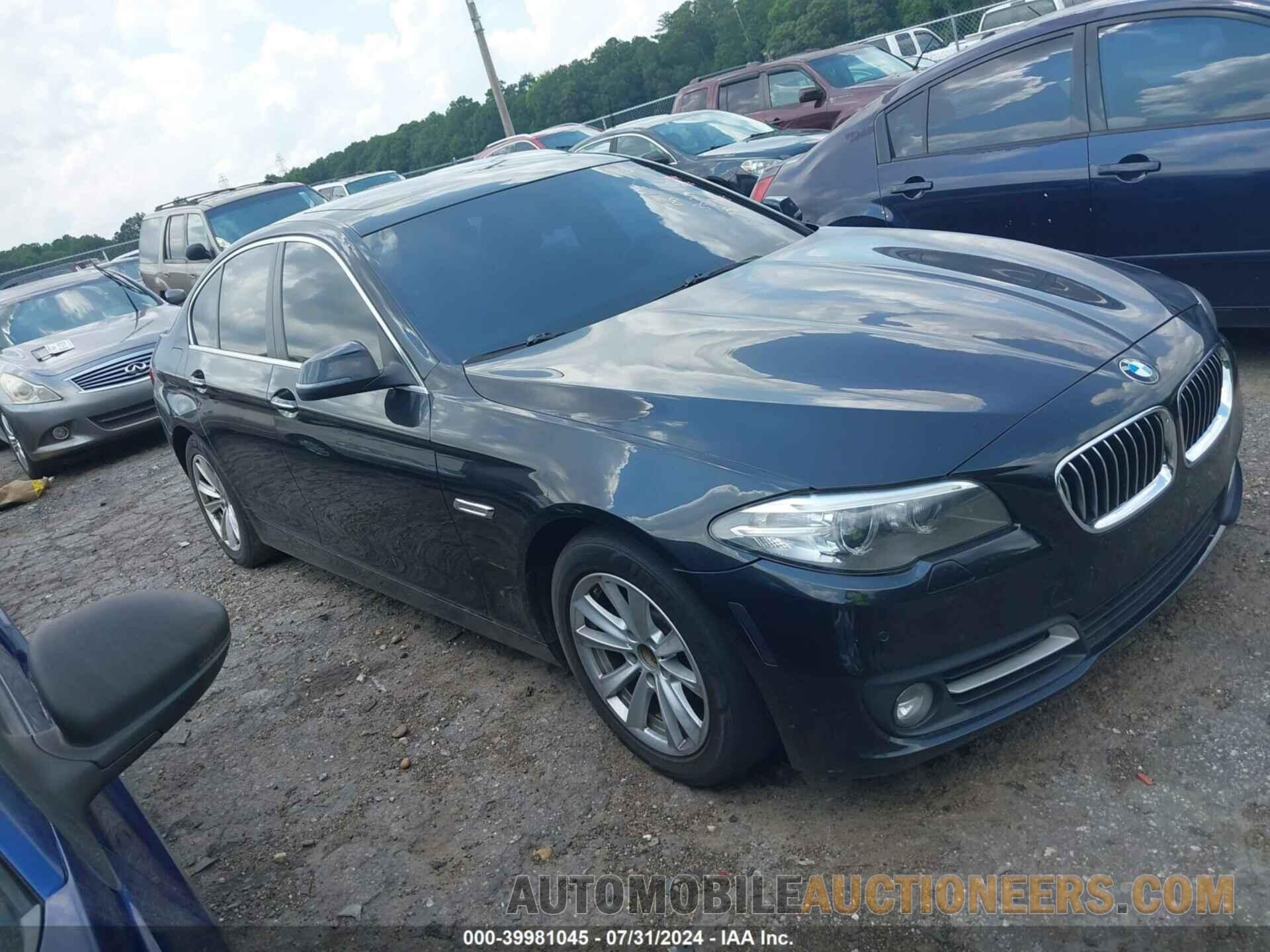 WBA5A7C56FD623916 BMW 528I 2015