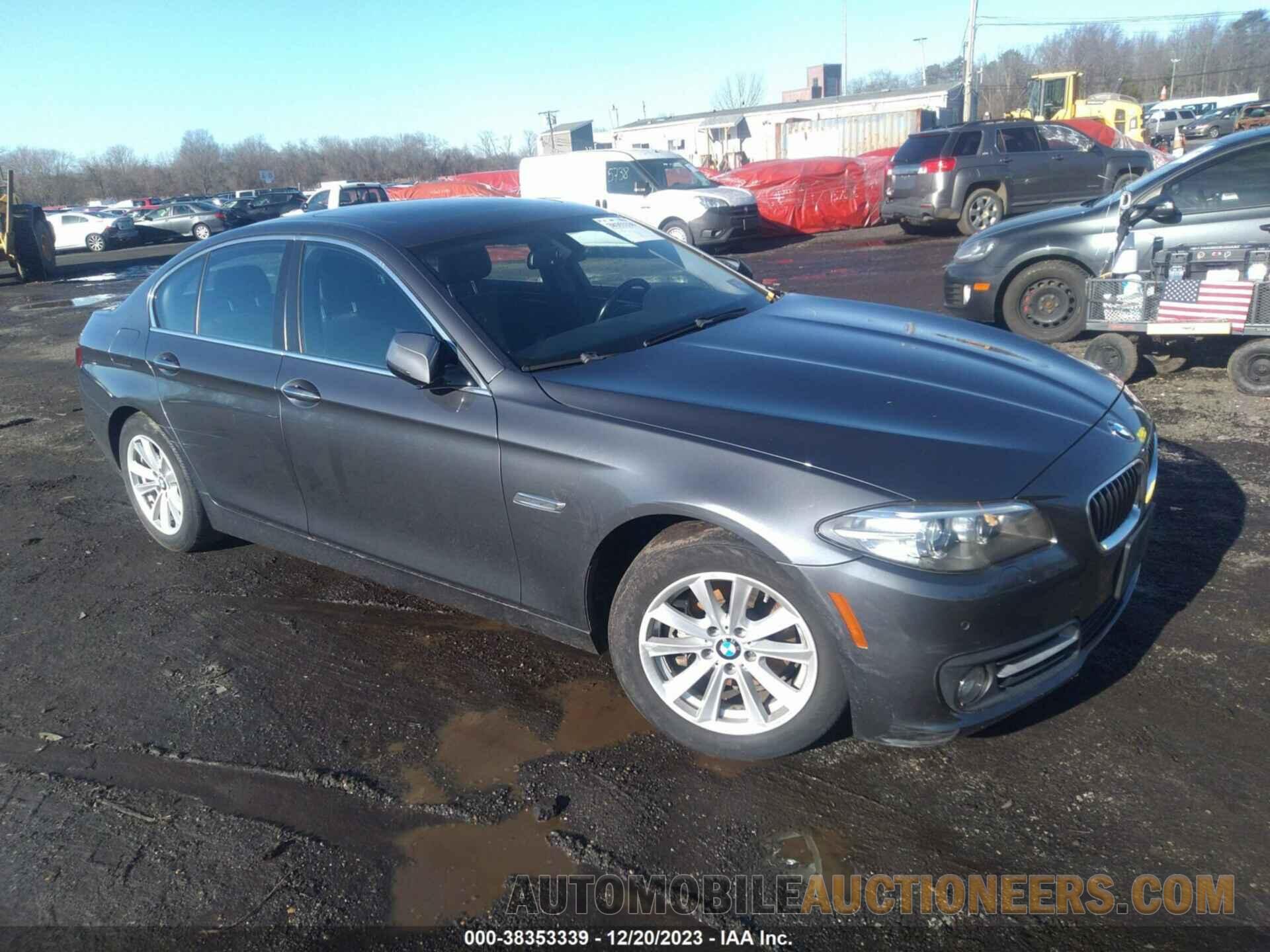 WBA5A7C56FD628663 BMW 528I 2015