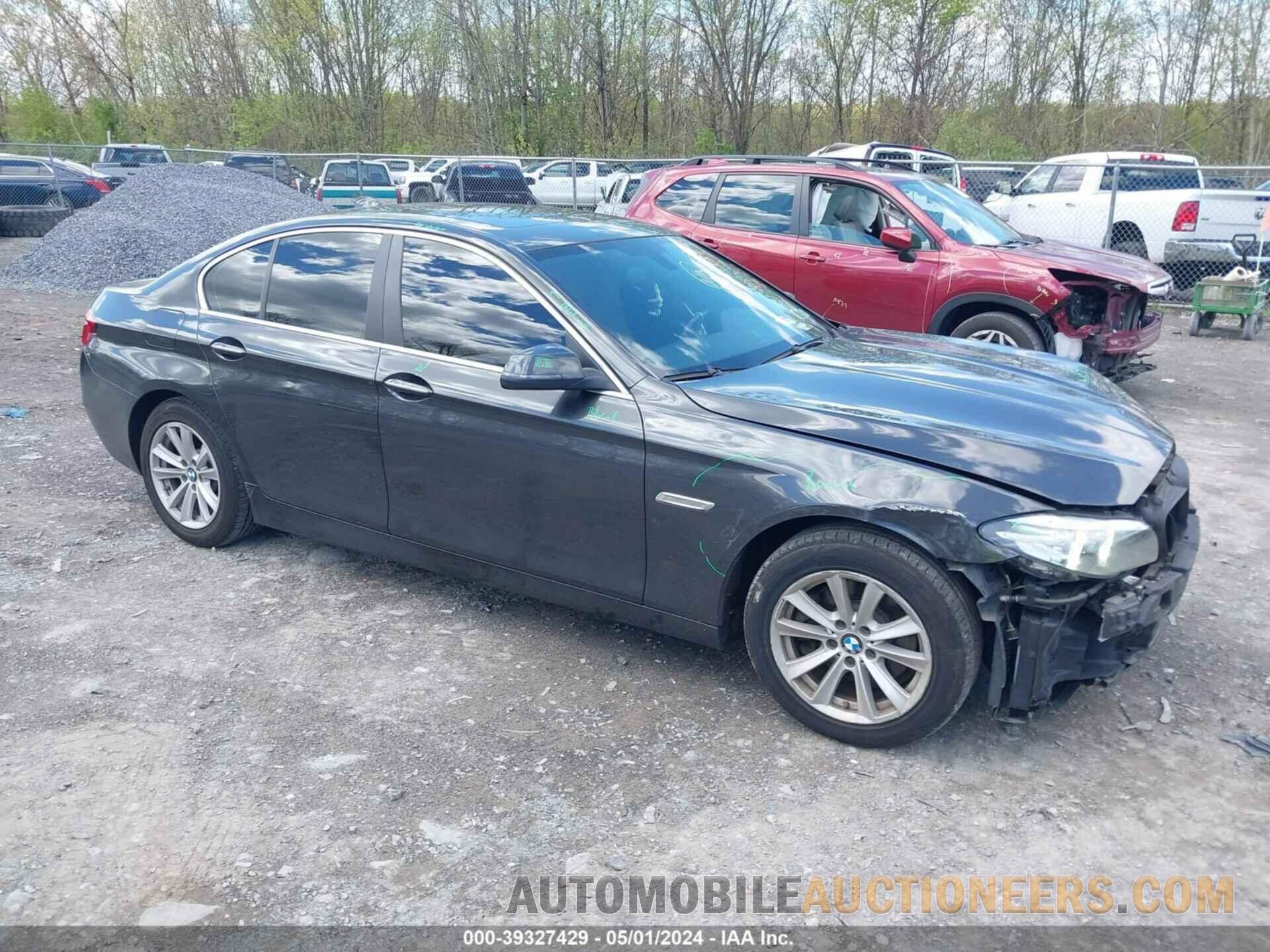 WBA5A7C56FD628937 BMW 528I 2015