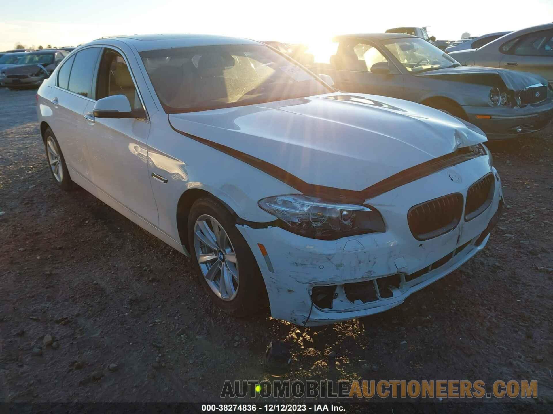 WBA5A7C57FD621382 BMW 528I 2015