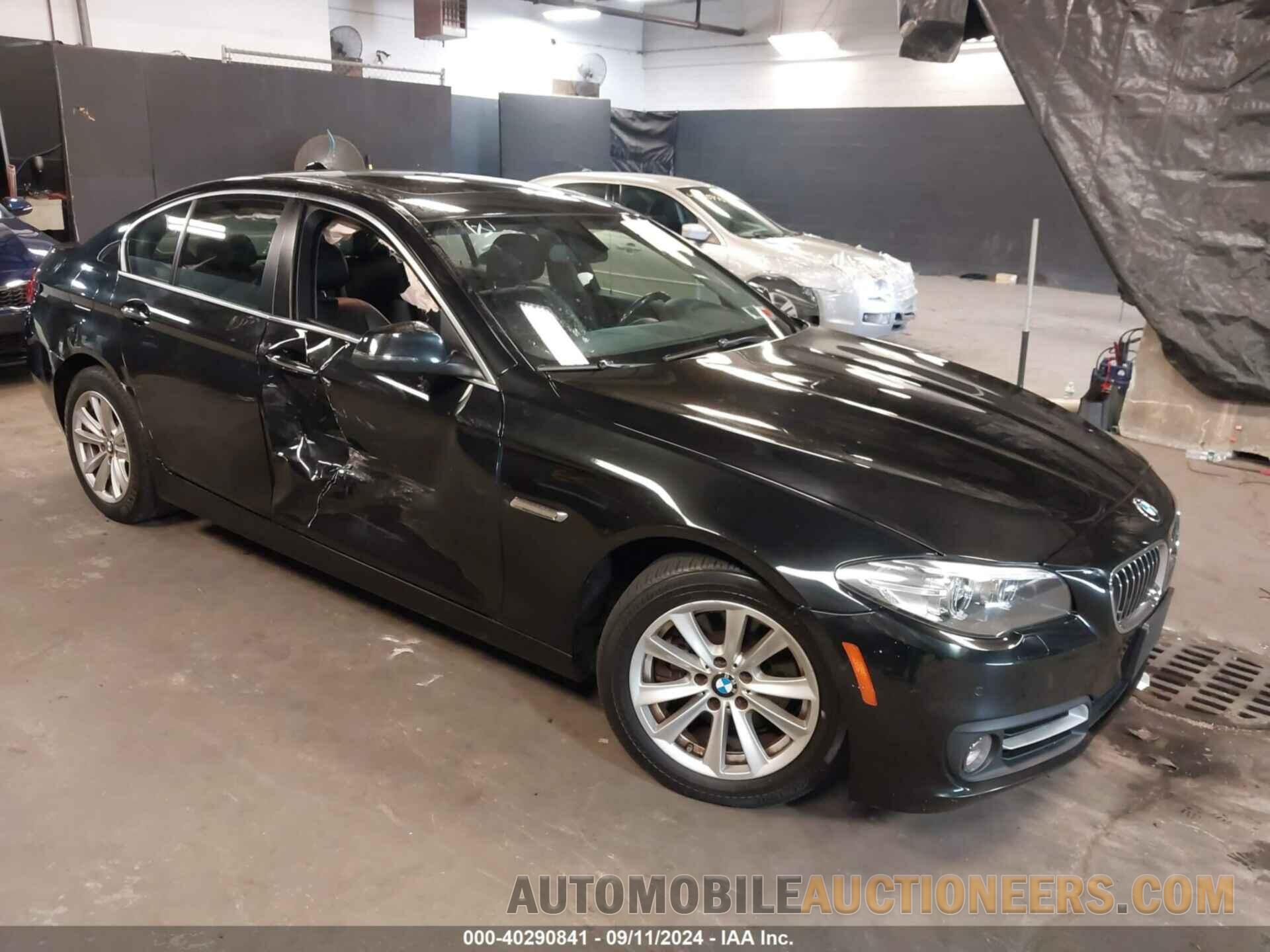 WBA5A7C57FD622516 BMW 528I 2015