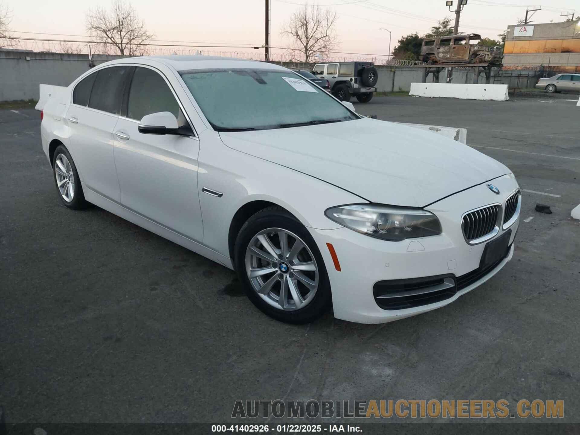 WBA5A7C59ED618093 BMW 528I 2014