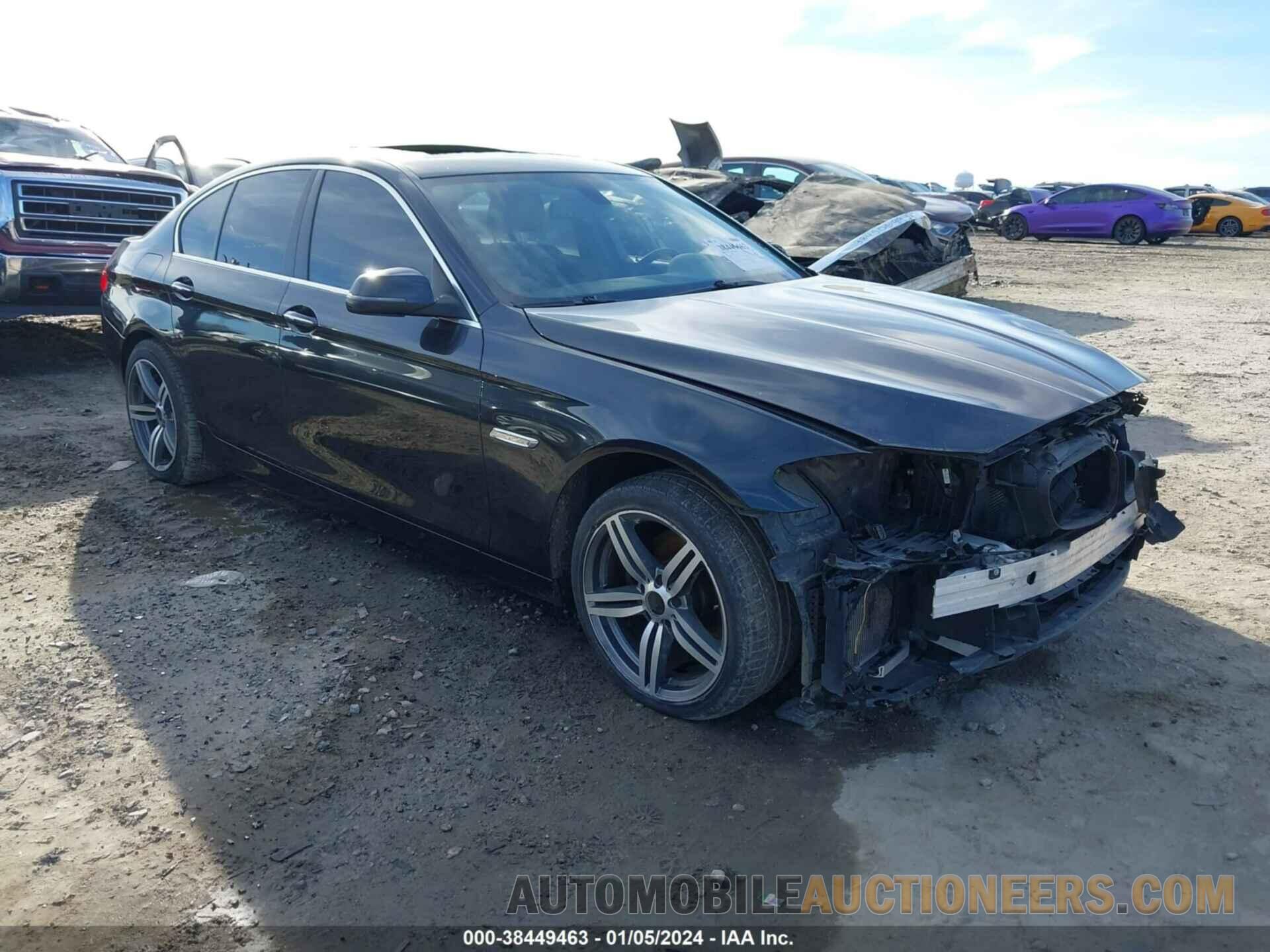 WBA5A7C5XFD625989 BMW 528I 2015