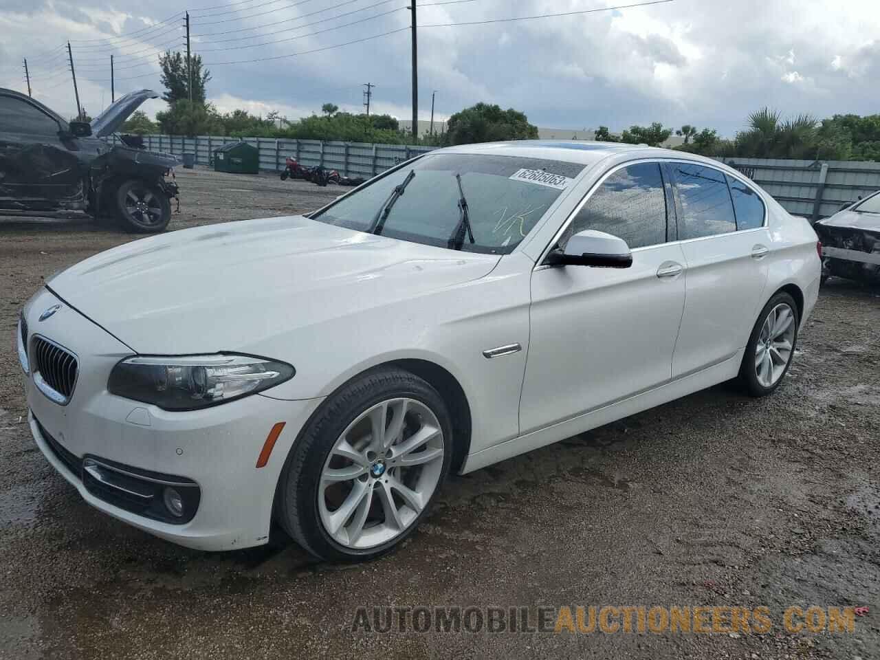 WBA5B1C54FD921715 BMW 5 SERIES 2015