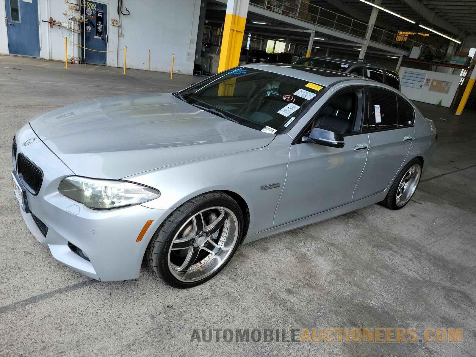 WBA5B1C54FD922590 BMW 5 Series 2015